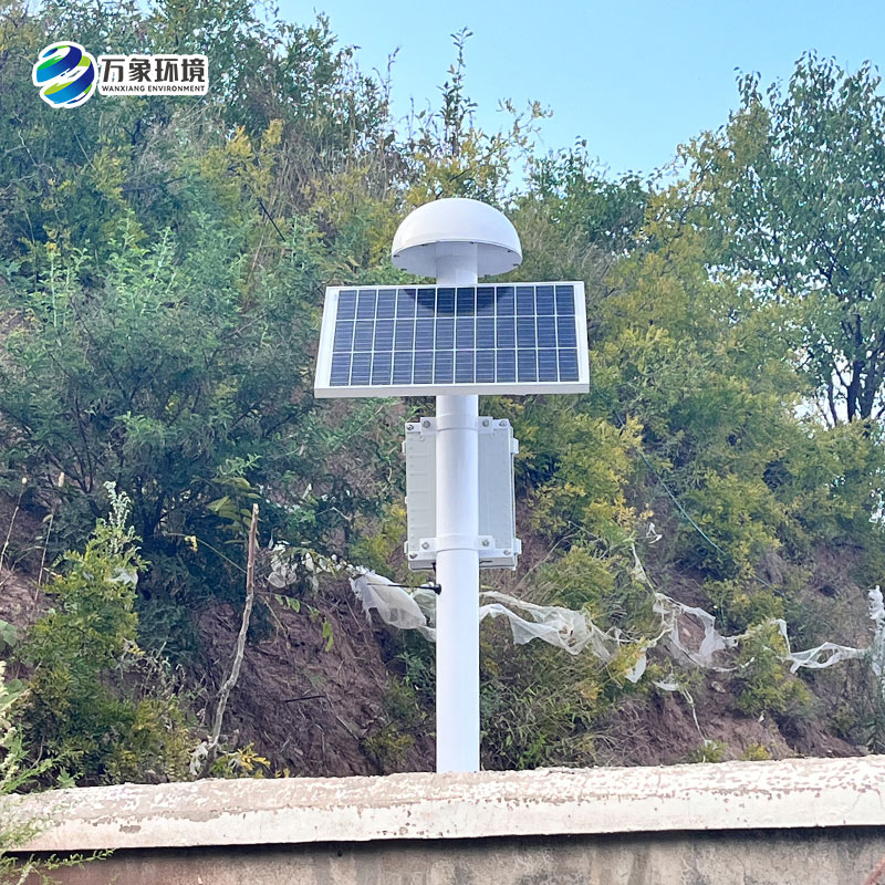 地質(zhì)災(zāi)害監(jiān)測(cè)預(yù)警系統(tǒng)：精準(zhǔn)定位，鎖定風(fēng)險(xiǎn)源